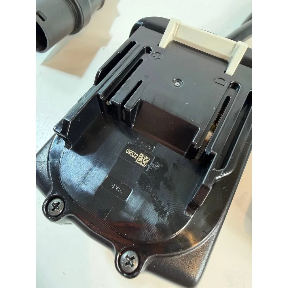 Makita‎ 36V (18V+18V) Dual Battery Adapter Power Cable